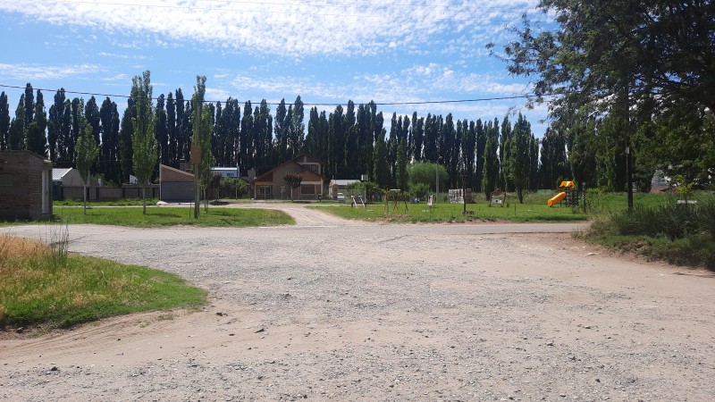 VENTA HERMOSO LOTE ECOR  - PLOTTIER 